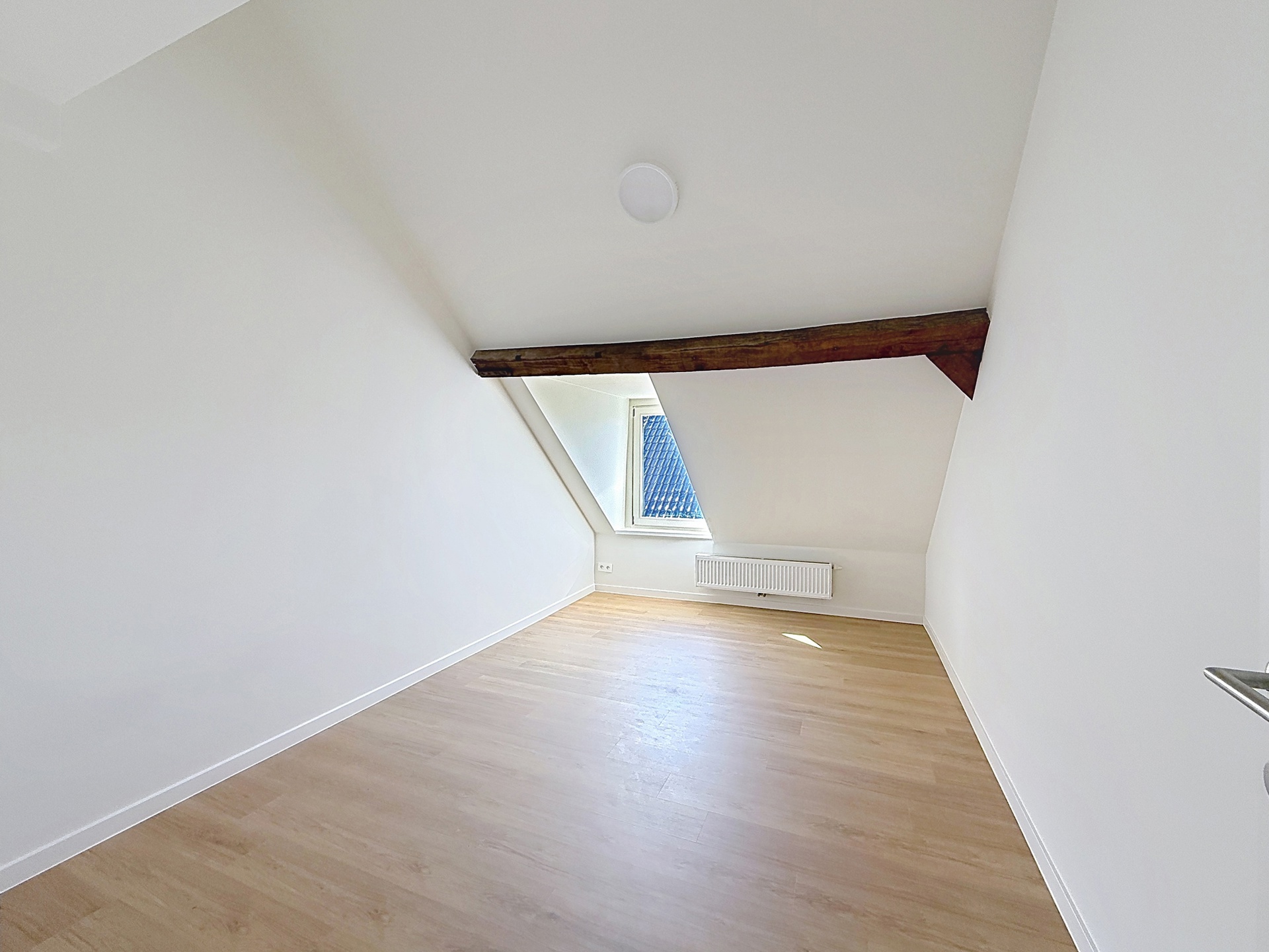 Appartement te huur in Ath met 3 slaapkamers - foto 4