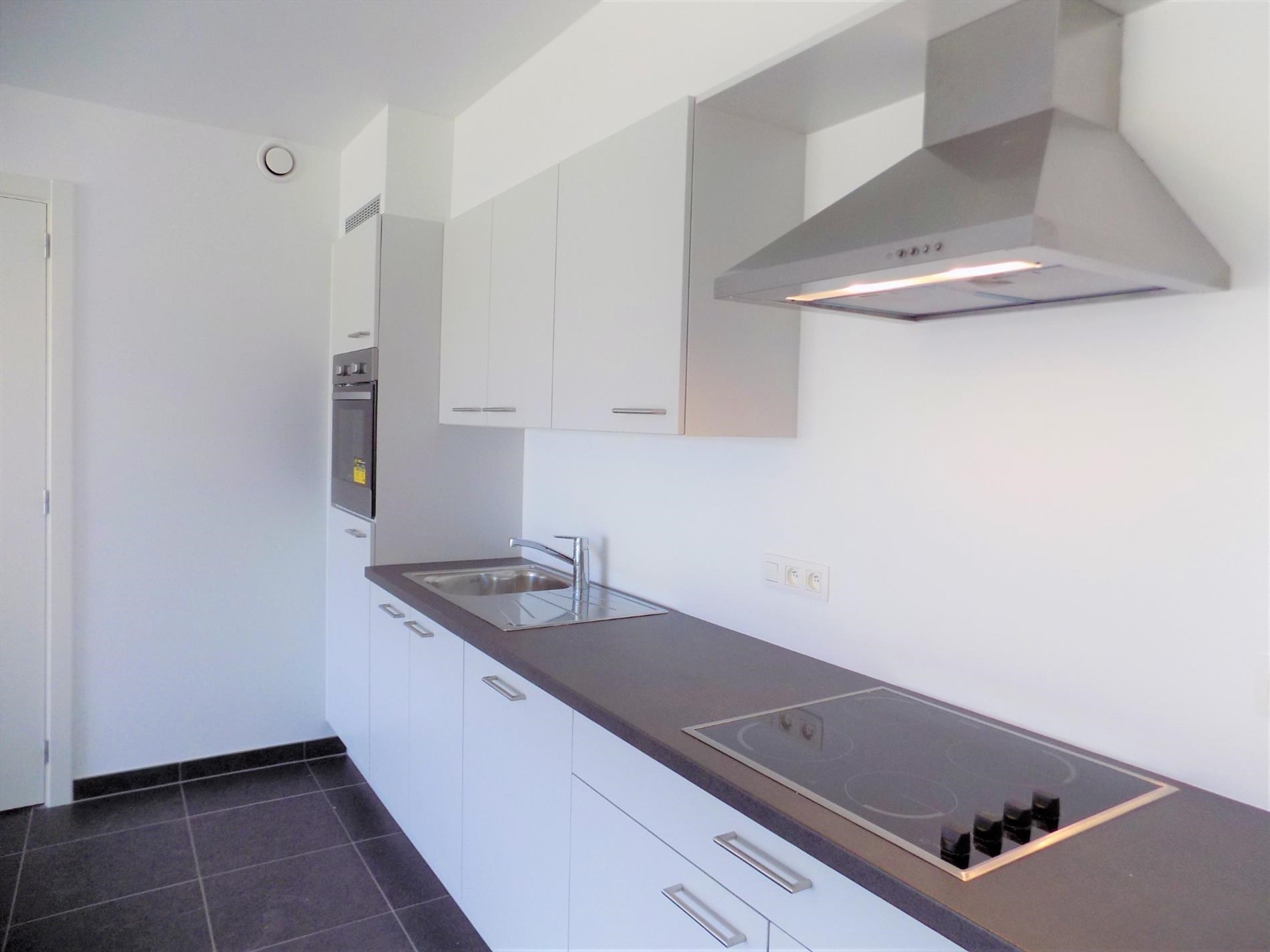 Leuk appartement in het centrum van Harelbeke met parkeerplaats. - foto 5