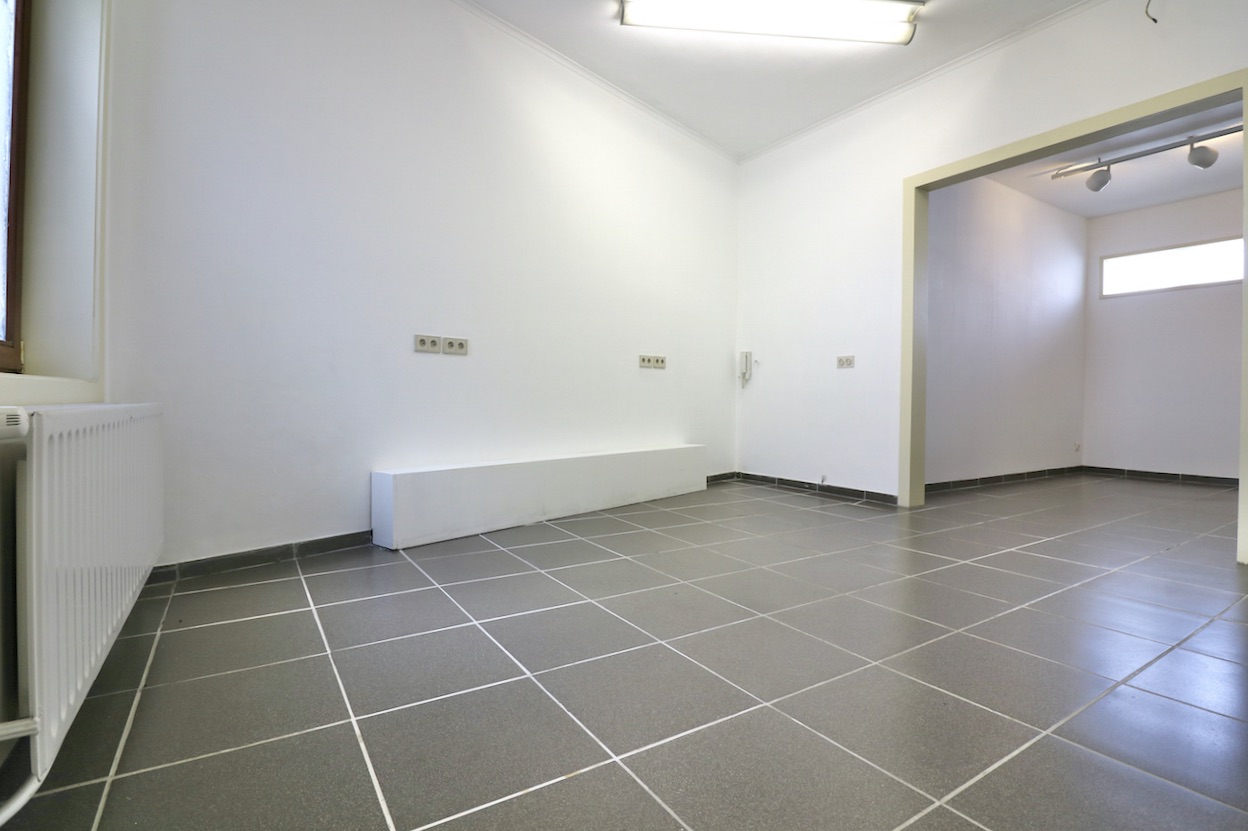 Centraal gelegen, instapklare praktijkruimte van 37 m2 voor 425 EUR/mnd - foto 5