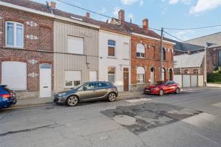 Te koop: Charmante woning in het hart van Menen Grondwetstraat 34Op zoek naar een betaalbare woning die u volledig naar eigen smaak kan inrichten?...