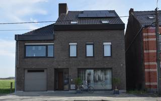 Bent u op zoek naar een commerciële ruimte met een praktijkgerichte indeling en veel mogelijkheden voor diverse activiteiten? Zoek niet verder!...