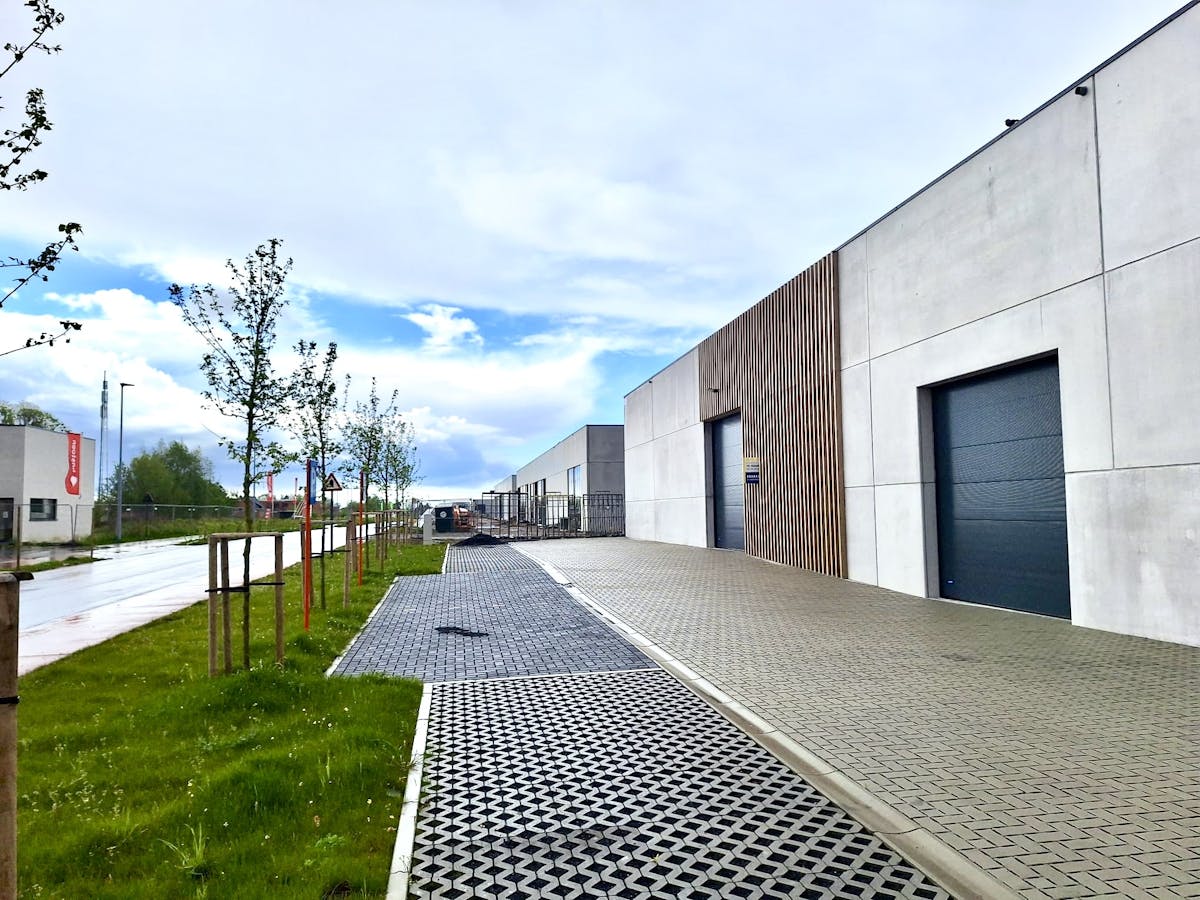 Nieuwbouw KMO-units te Dentergem - foto 1