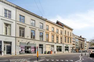 Dit handelspand van ca. 126 m² bevindt zich op een uitstekende locatie tussen het Zuid en Sint-Anna, in een levendige buurt met een...