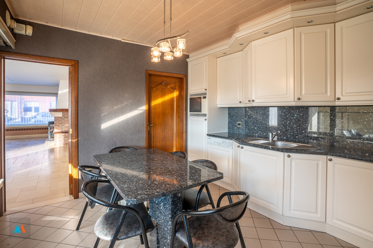 Halfopen woning in Loenhout - foto 3