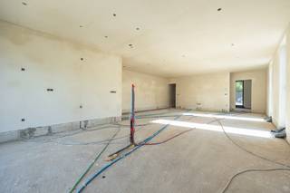 LAATSTE 2 WONINGEN - KIES UW AFWERKING NOG ZELF! Prachtige reeds in opbouw zijnde kwalitatieve woningen (bew. opp. 292,40m²!) met een...