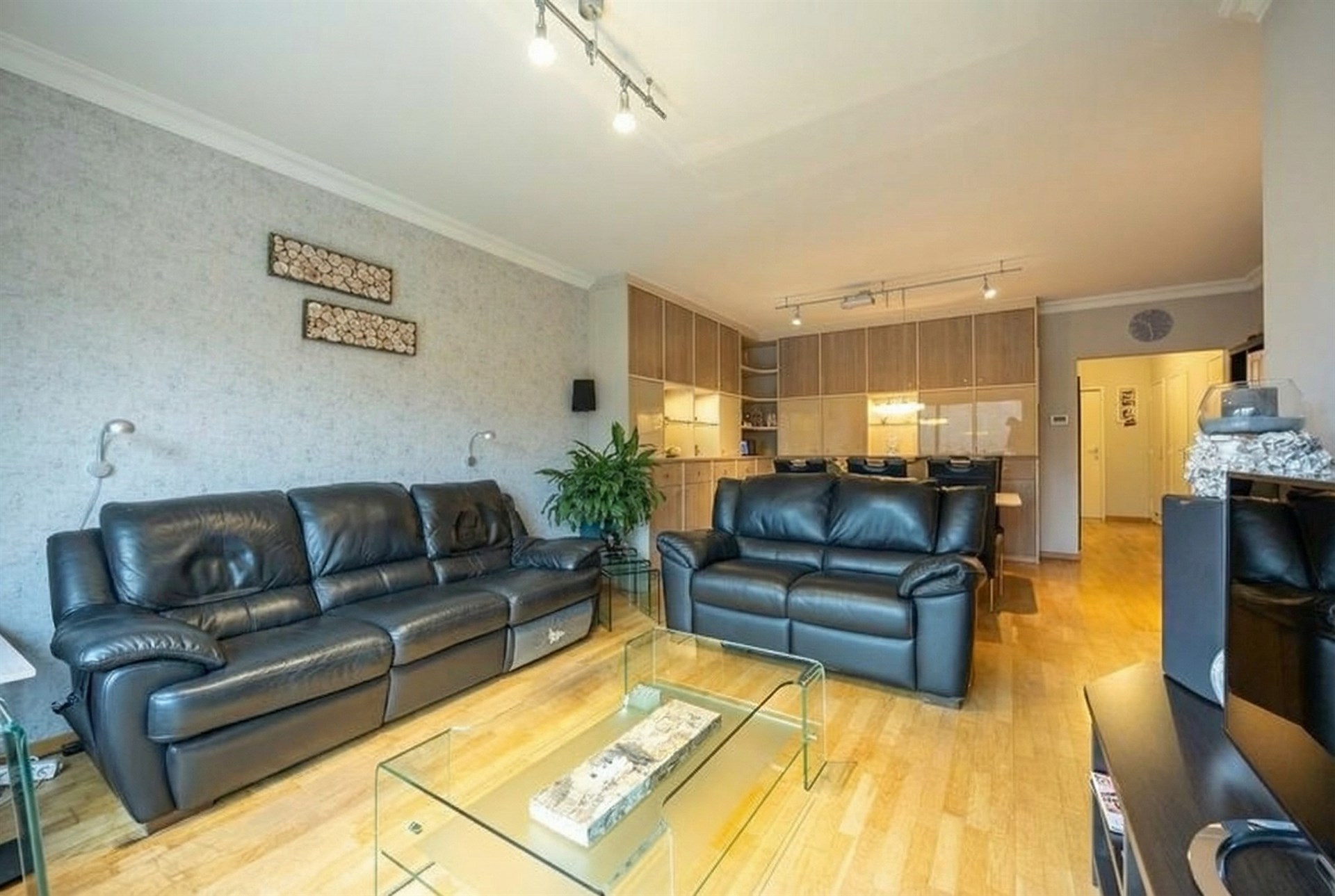 Instapklaar appartement op de eerste verdieping met 2 slaapkamers en garage - foto 4