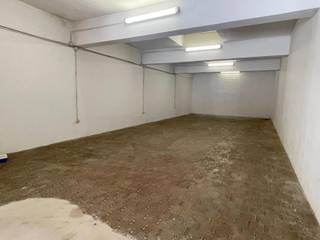 MAGAZIJN TE HUUR IN CENTRUM TURNHOUTBent u op zoek naar een praktische magazijnruimte in het hart van Turnhout? Dit magazijn ligt in een rustige...