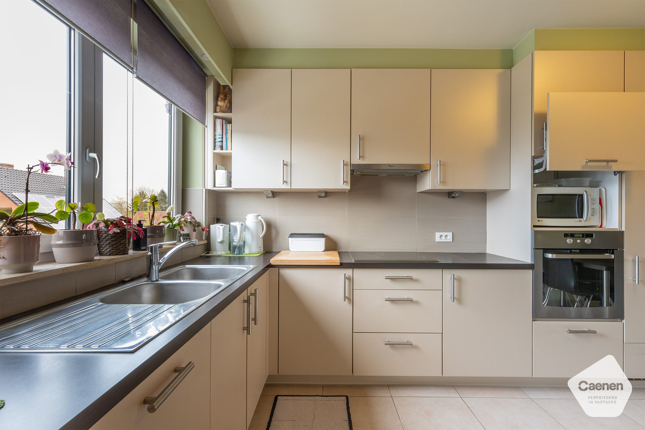 Modern duplexappartement met 3 slaapkamers , staanplaats en ruim zonnig terras! - photo 5