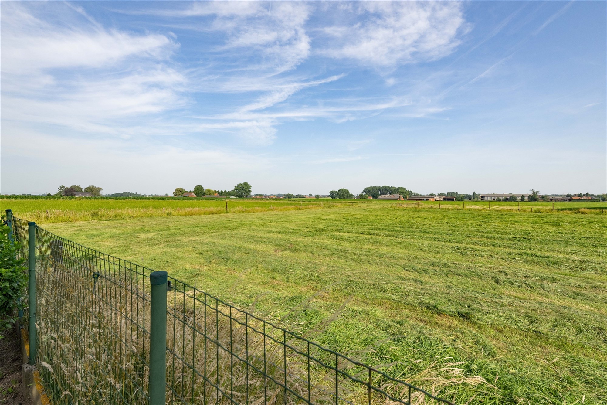 Woning met 4 slps, dubbele garage en zongerichte tuin - foto 5
