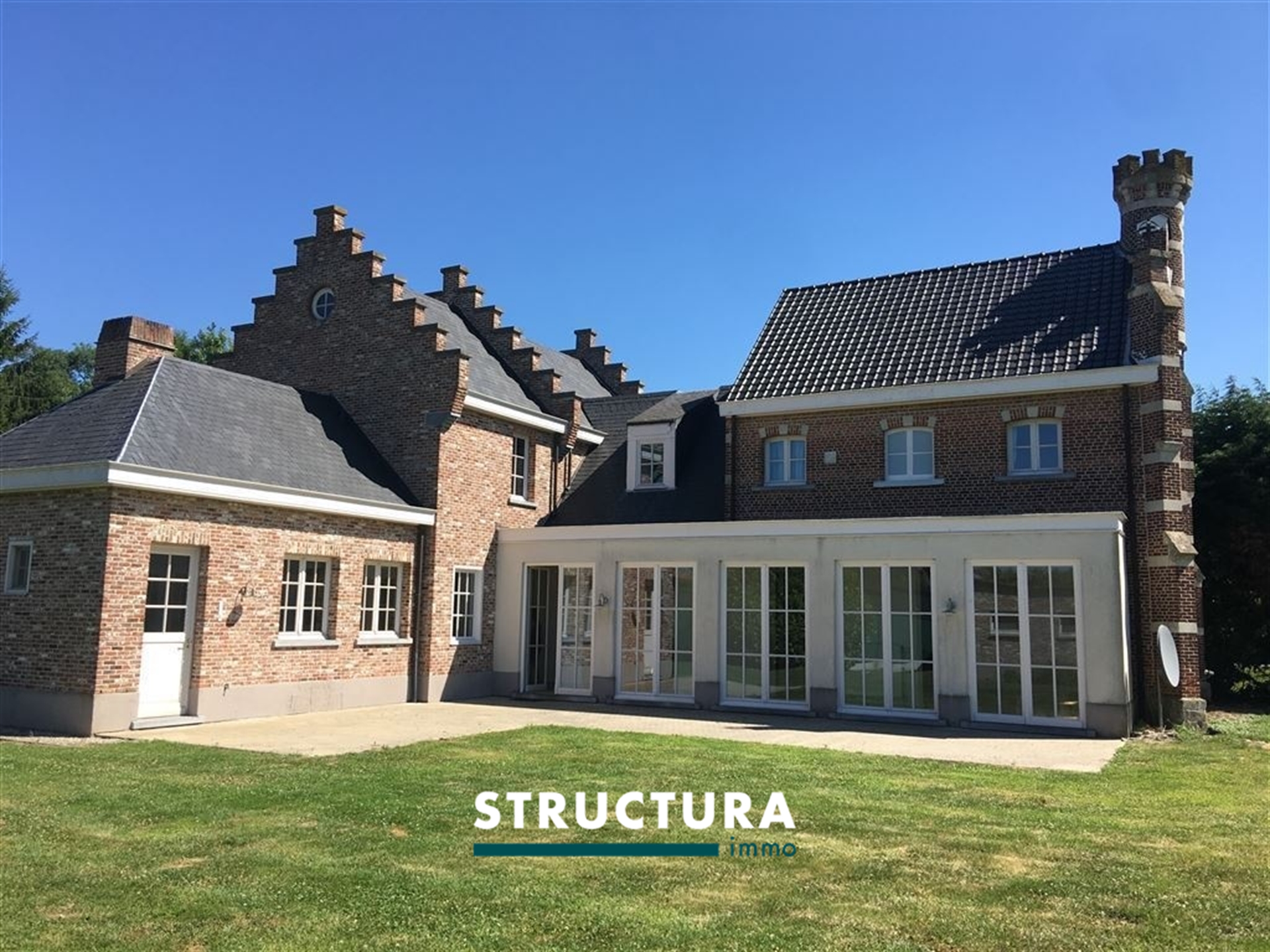 Unieke villa te huur in Humbeek - foto 1