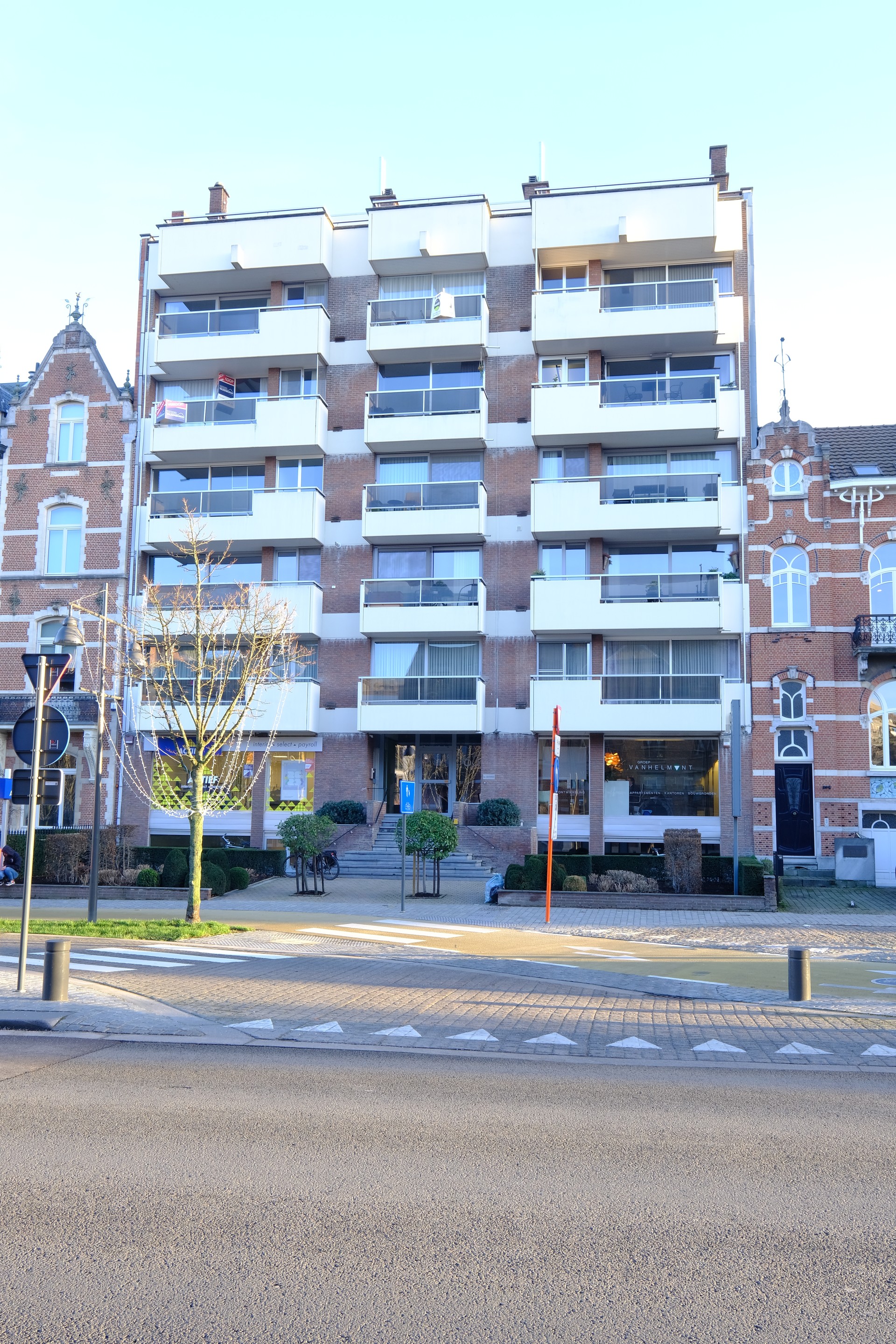 Gemeubelde studio in centrum Hasselt met autostaanplaats - foto 4