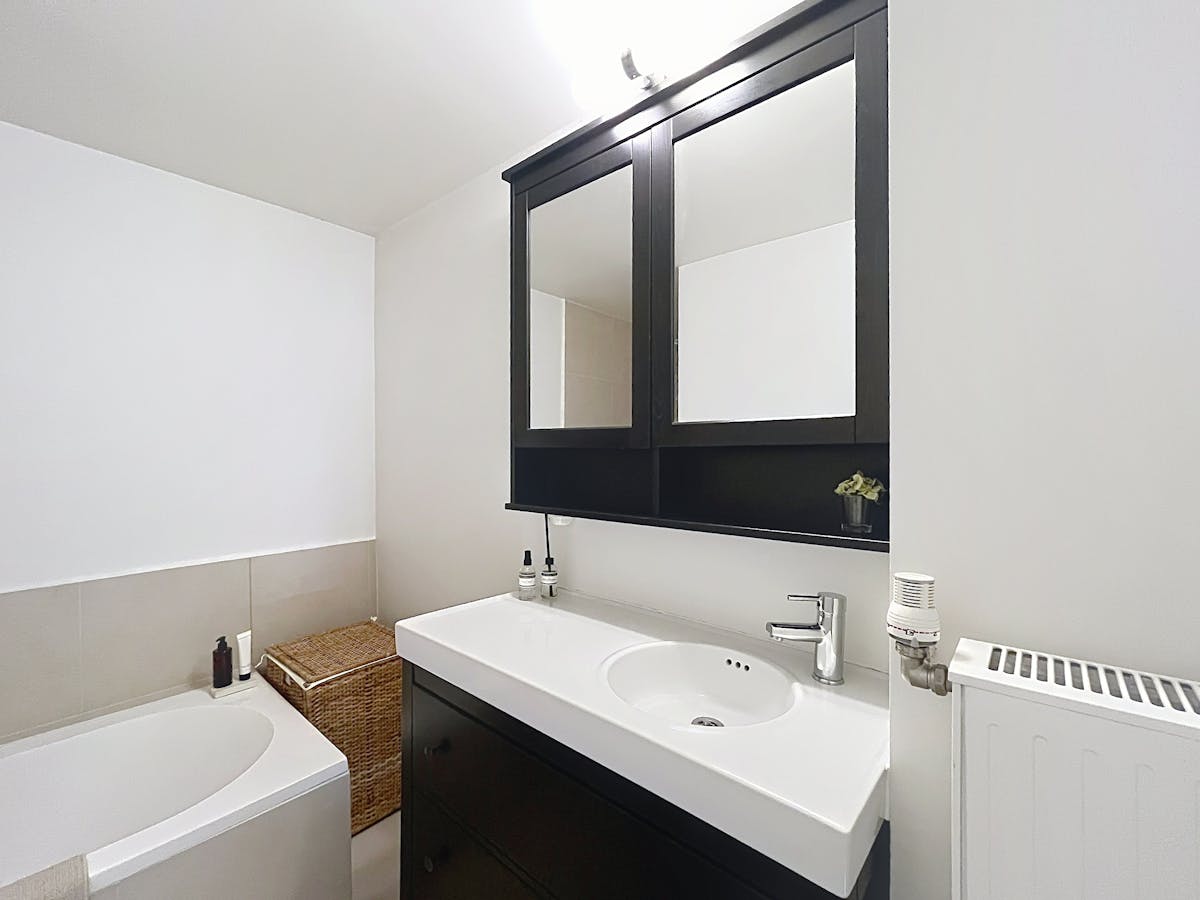 Ruime duplex met 2 slaapkamers te huur in hartje Brugge - foto 5