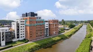 UNIEKE LOFT IN DE HISTORISCHE BLOEMMOLENS HELLEMANS - HARTJE LIEROntdek deze karaktervolle loft in de iconische bloemmolens Hellemans, op...