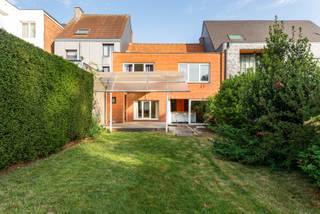 Woning met 3 slaapkamers, 2 badkamers en uitzonderlijk grote tuin – klaar om jouw droomhuis van te maken!Ben je op zoek naar een woning met...