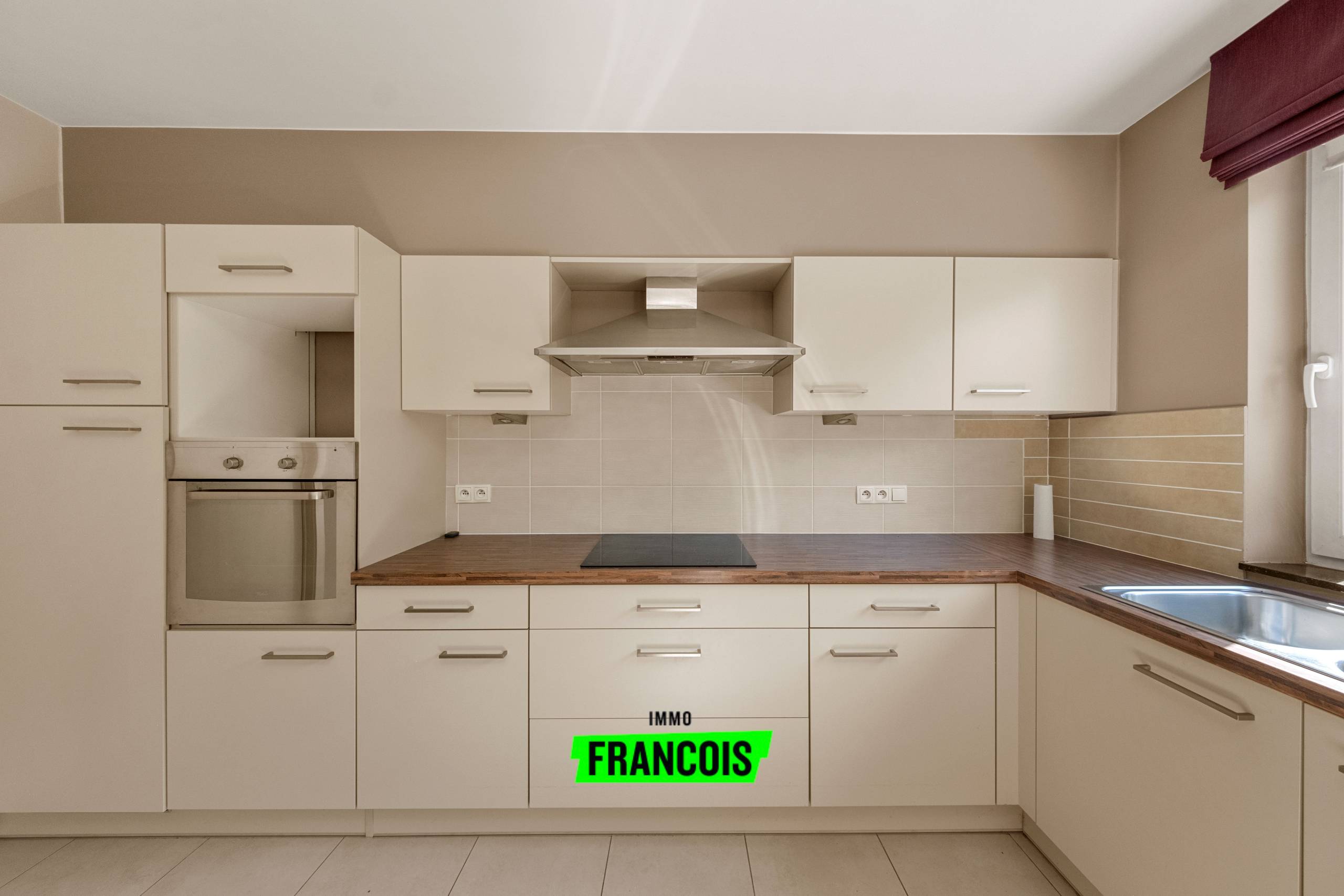 Ruim 2-slaapkamerappartement met garage in Brugge - foto 4
