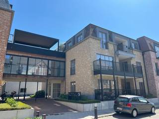Dit instapklaar appartement is gelegen in het centrum van Bocholt, en is een van de penthousen van de prachtige residentie genaamd 'De...