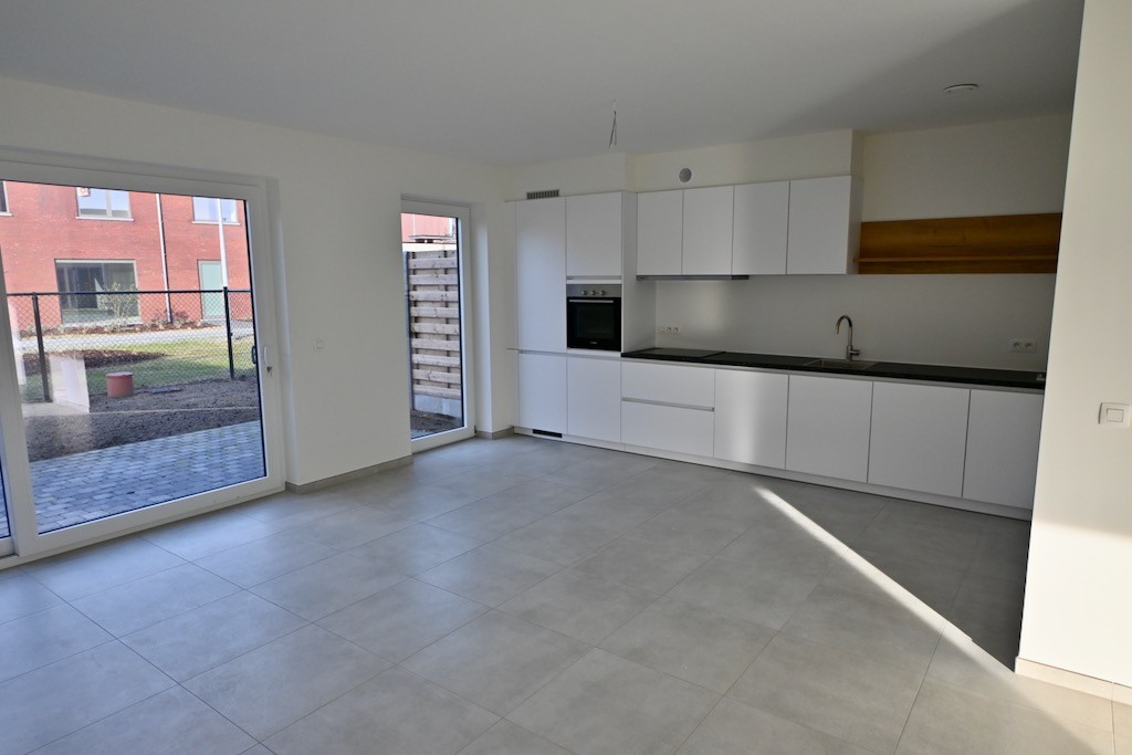 Ruime nieuwbouwwoning met 4 tot 5 slaapkamers . - foto 5