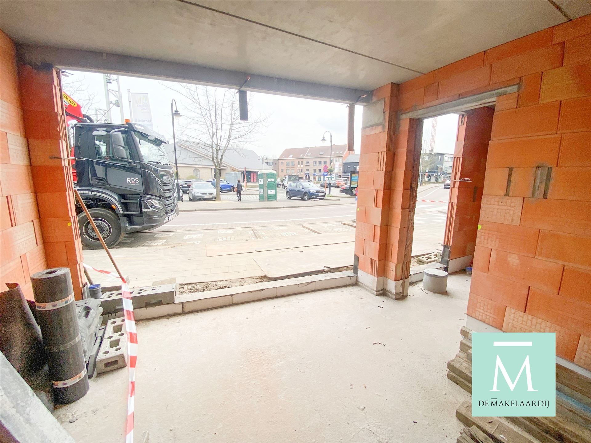 TOP-gelegen handelsruimte op de markt van Sint-Katelijne-Waver - foto 2