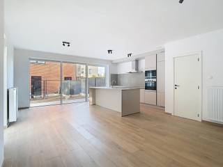 Moderne Nieuwbouwwoning met 4 SLPK, Tuin én Autostaanplaats!In het pittoreske hart van Wieze vind je deze spiksplinternieuwe halfopen bebouwing,...