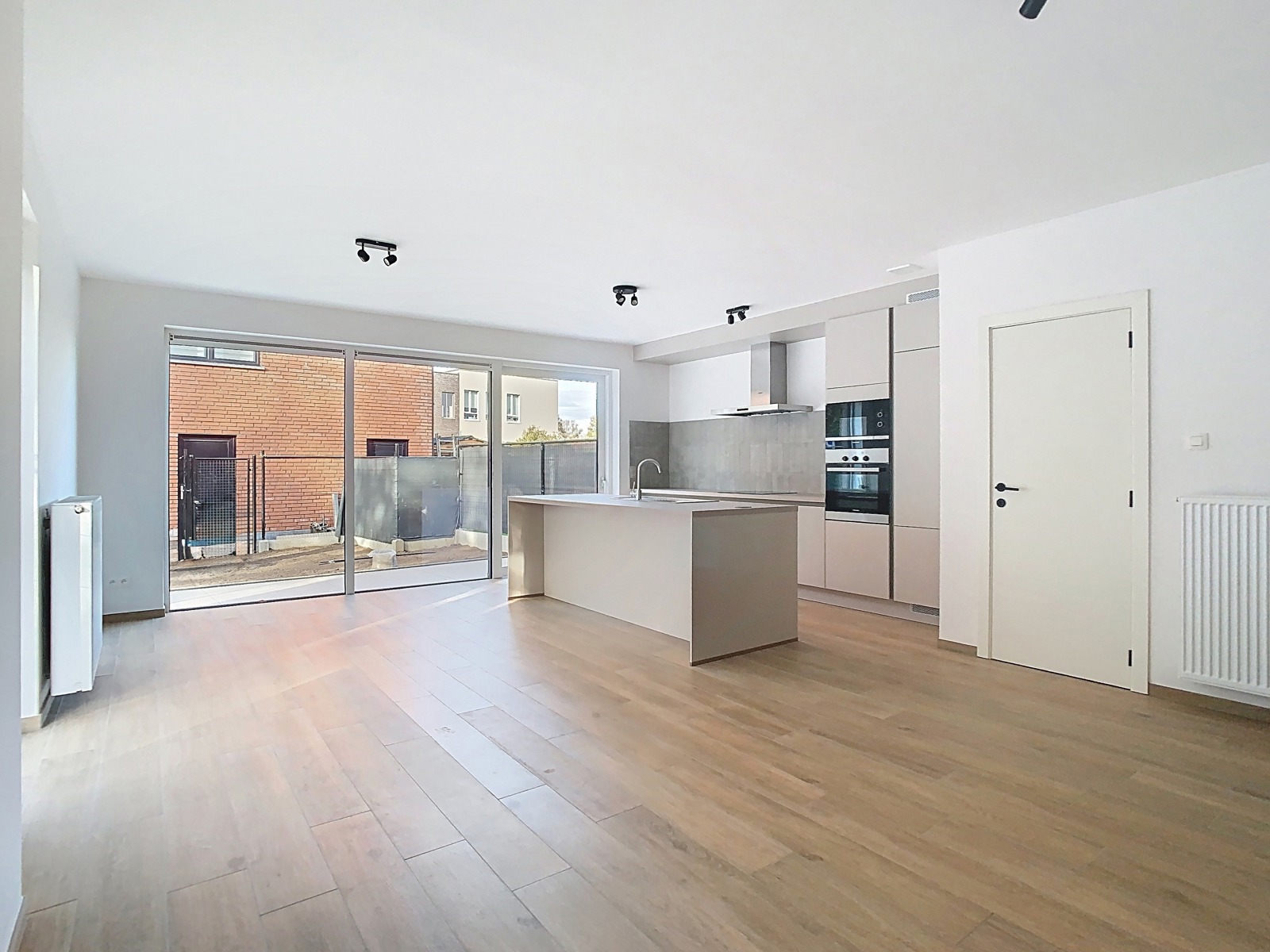 Moderne Nieuwbouwwoning met 4 SLPK, Tuin én Autostaanplaats! - foto 2