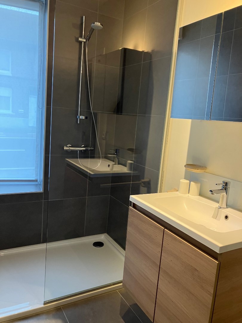 Recent appartement met garage in centrum Rekkem! - foto 2