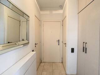 Beautifully renovated 3-bedroom apartment!This high-quality renovated apartment is quietly located in the ‘het Keizershof’ residence, which has a...