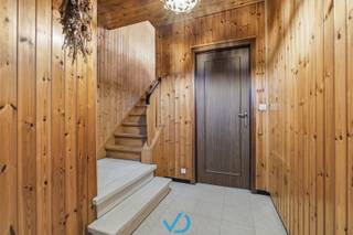 In de Hallertaulaan, een uiterst rustige woonwijk in Poperinge, bevindt zich deze ruime te renoveren woning. Hier woon je in alle sereniteit,...