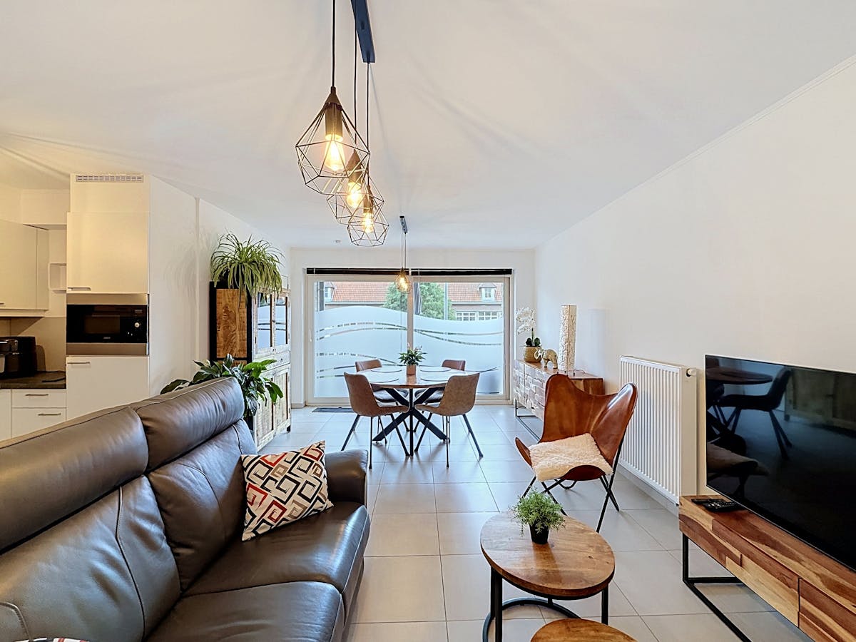Modern appartement met terras te huur in Ieper - foto 4