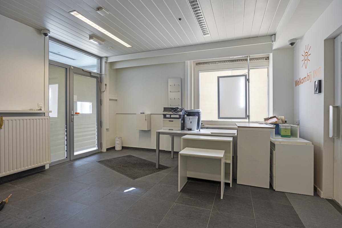 Rez-de-chaussée commercial avec appartement spacieux à vendre à Elverdinge - photo 5