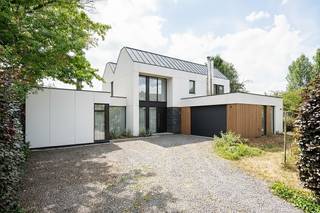 House for sale in Kaprijke