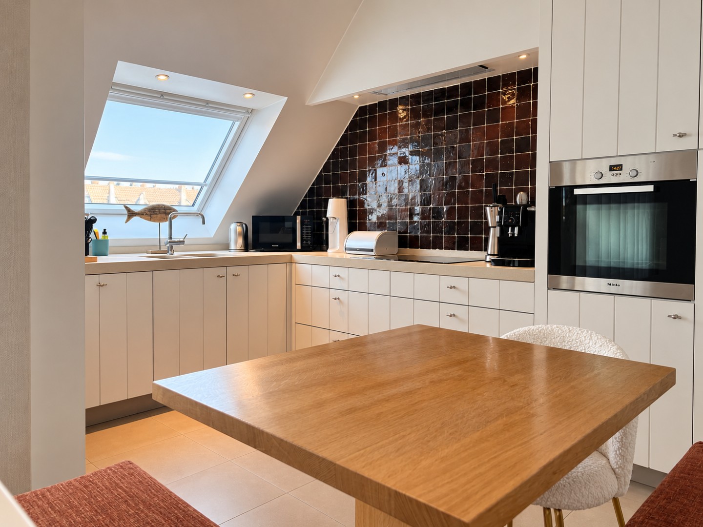 Prachtig duplexappartement met een zonneterras met open zicht, 2 slaapkamers in het centrum van Knokke. - foto 4