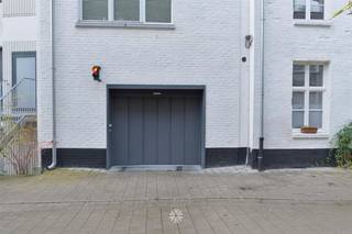 GENT CENTRUM - Autostaanplaats in Hoogstede Deze parking bevindt zich op niveau -1, met autolift,  in een appartementencomplex gelegen in de...