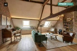 Midden in het hart van Izegem, nabij de Sint-Tillo kerk, vindt u deze charmante burgerwoning uit 1784, gerenoveerd in 1985. Met 155 m² en 3 slaapkamers combineert ze authentieke sfeer met modern comfort. Een unieke plek voor aangenaam gezinswonen.<br /><br />Deze ruimtes werden met behulp van AI illustratief bewerkt om aan te tonen hoe u deze woning, zelfs met een beperkt renovatiebudget, opnieuw volledig kunt opfrissen. Zowel Dewaele als de eigenaar begeleiden u graag bij uw renovatieplannen en denken met u mee om de mogelijkheden van deze woning optimaal te benutten.<br /><br />Indeling van het huis:<br /><br />Kelder<br /><br />Gelijkvloers<br />- Eetkamer<br />- Keuken<br />- lichtrijke leefruimte <br />- Aangelegd terras met aparte berging<br /><br />Eerste verdieping<br />- Badkamer<br />- 3 Slaapkamers<br /><br />Zolder<br /><br />Troeven van het huis:<br />- Instapklaar karakter met authentieke elementen<br />- Interessante investeringsvastgoed<br />- Centrale ligging nabij belangrijke verbindingswegen<br />- Mogelijkheid om garagebox extra mee aan te kopen<br /><br />Benieuwd naar de mogelijkheden of wil je een bezoek brengen? Neem dan gerust contact op met de dossierverantwoordelijke: Pierre Dubuisson via 0477 56 02 10 of pierre.dubuisson@dewaele.com .<br /><br /><br /><br /><br /><br />Deze AI-visualisaties zijn bedoeld als inspiratie. Er werd geen rekening gehouden met technische specificaties, stedenbouwkundige voorschriften of de concrete mogelijkheden tot realisatie.