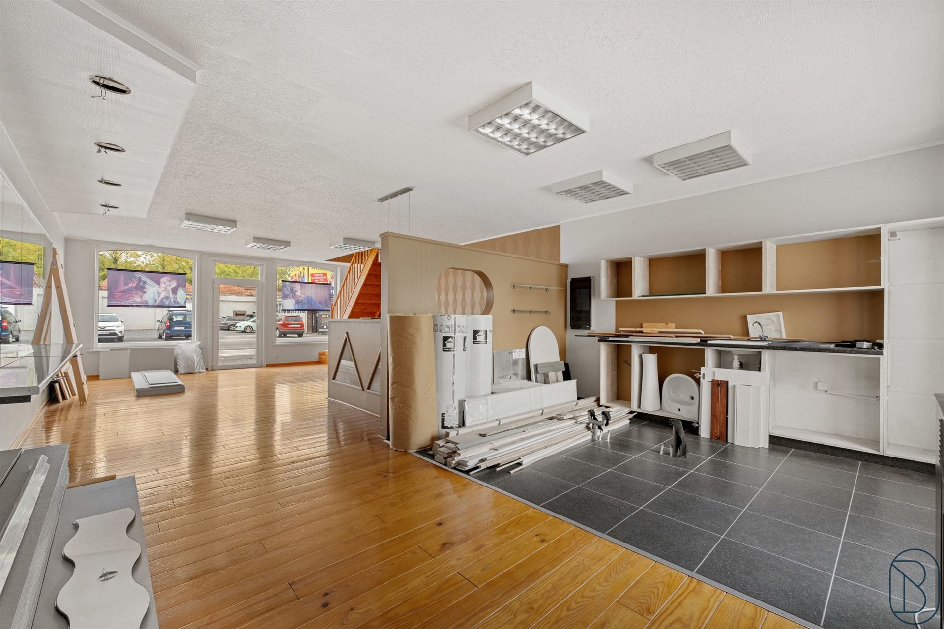 Commercial for sale in Frasnes-lez-Anvaing - photo 2