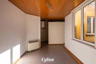 Op zoek naar een centraal gelegen appartement op wandelafstand van station Gent-Sint-Pieters? Dit charmante éénslaapkamerappartement is ideaal...
