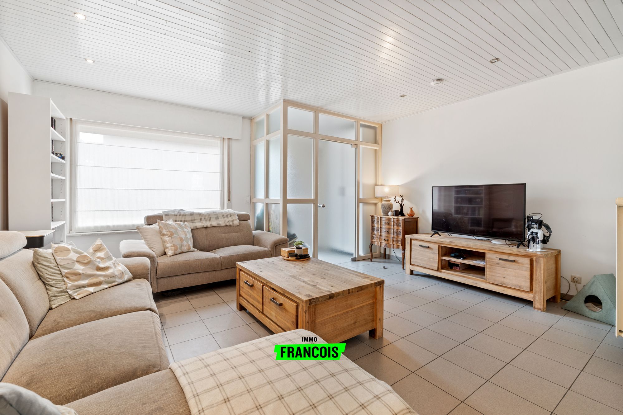 Charmante rijwoning te koop in Zedelgem met 5 slaapkamers - foto 4