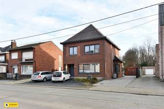 TEKOOP :  295.000 DEZE WONING VAN BOUWJAAR 1959 HEEFT EEN BEWOONBARE OPPERVLAKTE VAN 176M² OP EEN PERCEEL VAN 603,40M².  (VOLGENS KADASTER) OP DE...