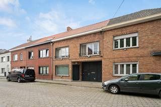 🏡 Te koop: instapklare energiezuinige woning in het charmante DrongenOntdek deze perfect onderhouden en instapklare woning met een energiezuinig...