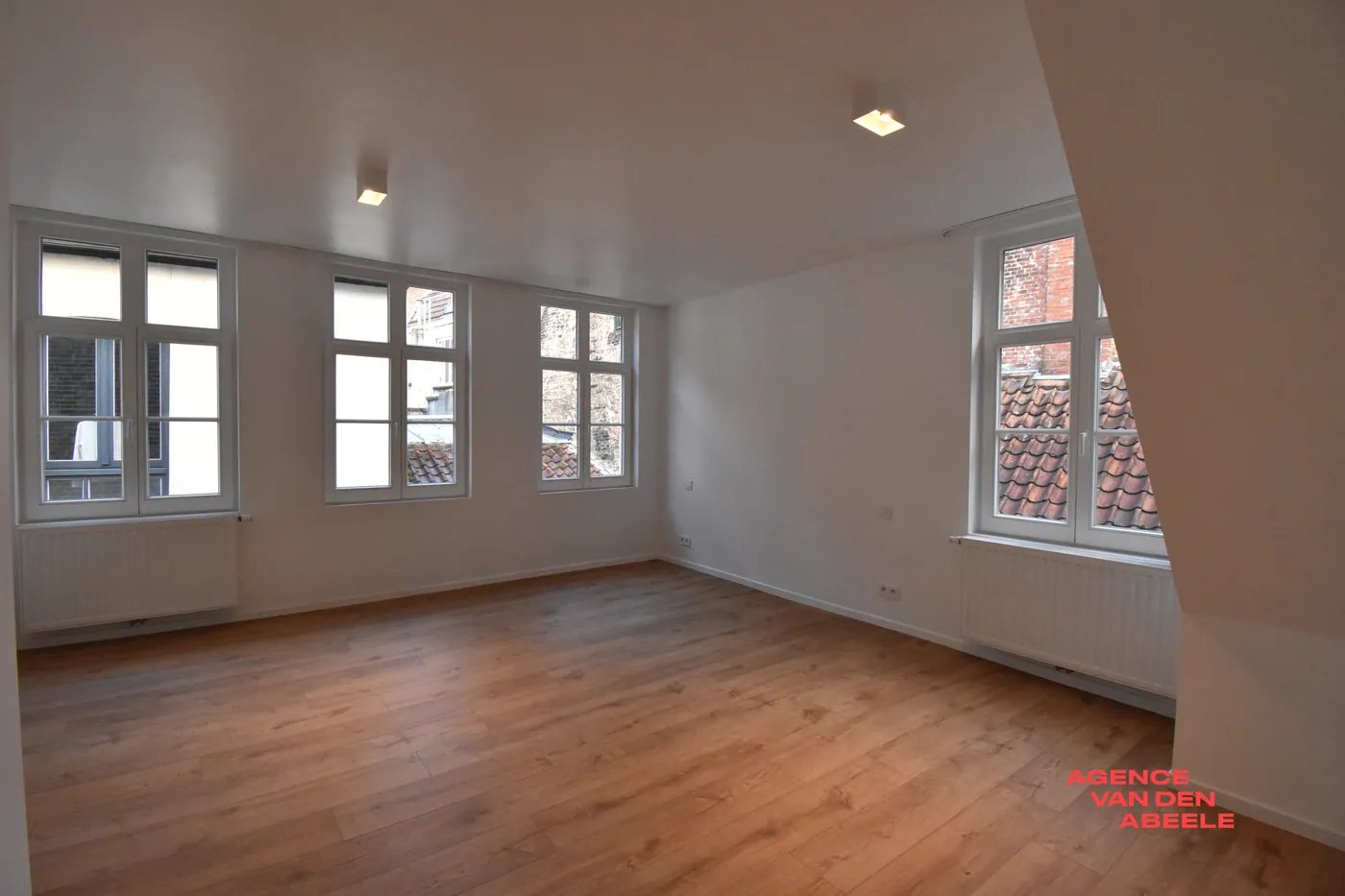 Charmante 2-slaapkamer woning met stadskoer in het hart van Brugge - foto 5