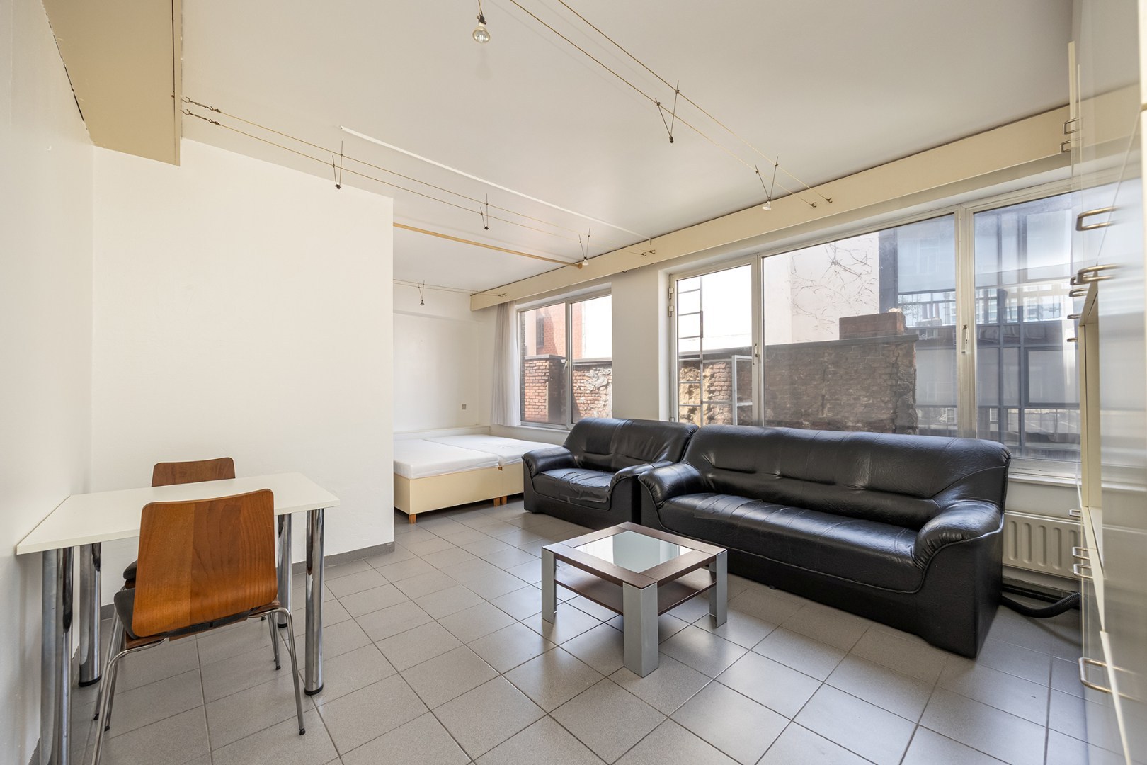 Gezellige studio op een toplocatie aan het Astridplein! - foto 4