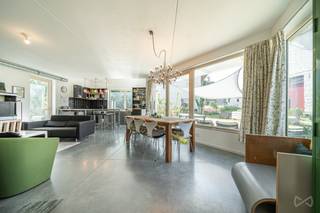 TERVUREN – Stijlvol en energiezuinig gelijkvloers appartement van ca. 107 m² (volgens EPC), nieuwbouw van 2021, gelegen in een...