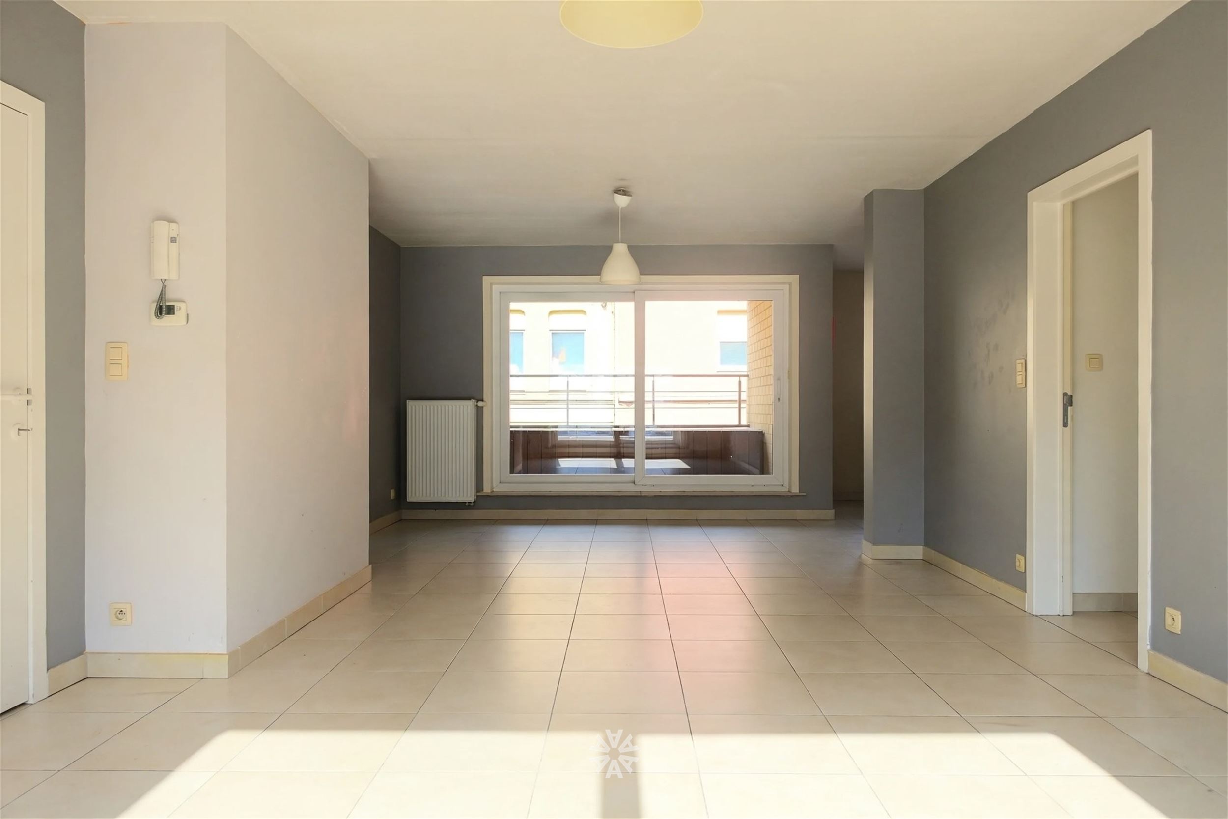 Ruim appartment met garagebox te huur in Gent - foto 1