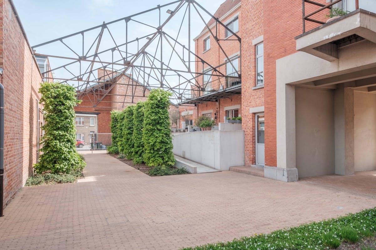 Very spacious loft for sale in the center of Oudenaarde - photo 1