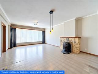 <p>Dit appartement bevindt zich op de 2de verdieping van een verzorgd gebouw met lift en biedt een praktische indeling: een <strong>inkomhal met apart gastentoilet</strong>, een <strong>ruime woonkamer</strong>, <strong>keuken</strong>, <strong>2 volwaardige slaapkamers</strong> en een <strong>badkamer</strong> (douche in bad en lavabo). Extra troeven zijn het <strong>balkon </strong>aan de voorzijde en het<strong> aangename terras</strong> (met berging) aan de achterzijde.<br /><br />Dit<strong> appartement</strong> is voorzien van <strong>dubbele beglazing</strong> en beschikt over een <strong>gunstig EPC en</strong> <strong>centrale verwarming op aardgas.<br /><br /></strong>Er is tevens een <strong>private kelderberging</strong> aanwezig. Gelegen in hartje Aalst op wandelafstand van het centrum, scholen en winkels biedt dit appartement bovendien een vlotte verbinding met de E40 richting Gent en Brussel. <br /><br />Voor meer info of een bezoek, contacteer June via june@immotijl.be of bel 0486 17 07 61.</p>