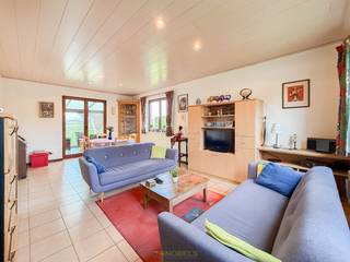 1ste bezoekdag zaterdag 10 januari! Inschrijven kan via www.nobels.be onder referentienummer 4239658.LANDELIJK GELEGEN HALFOPEN BEBOUWING met...