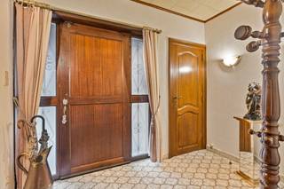 Exclusieve, uiterst ruime gezinswoning met wellnessfaciliteiten op toplocatie in Bottelare In het hart van Bottelare bevindt zich deze...