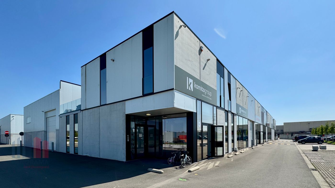 Bâtiment polyvalent avec entrepôt, bureaux et logement - photo 2