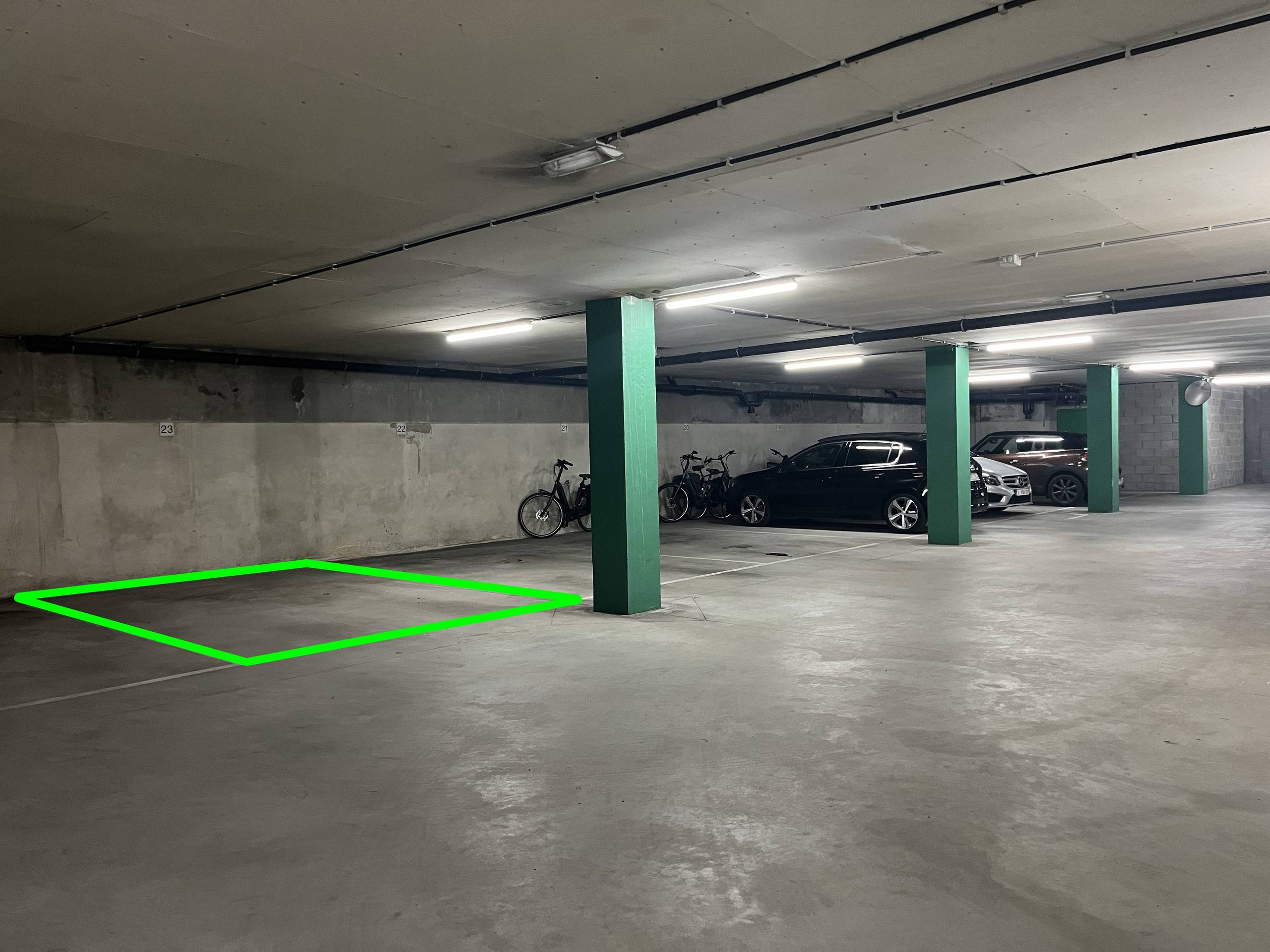 Garage for rent in Bruges - photo 2