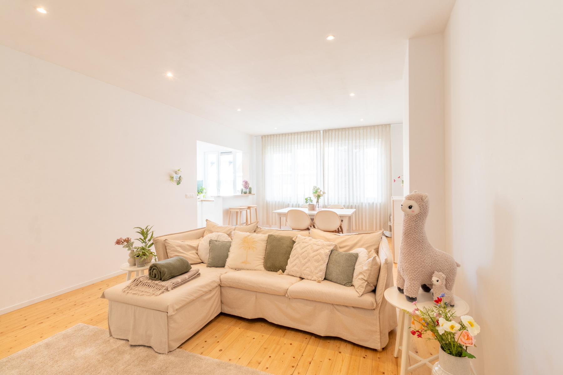 Volledig vernieuwd 2 slk-appartement met leuk terras! - foto 3