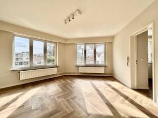 Gezellig 1 slaapkamer appartement rustig gelegen nabij het openbaar vervoer.Het appartement biedt een ruime en lichtrijke leefruimte, perfect om te...